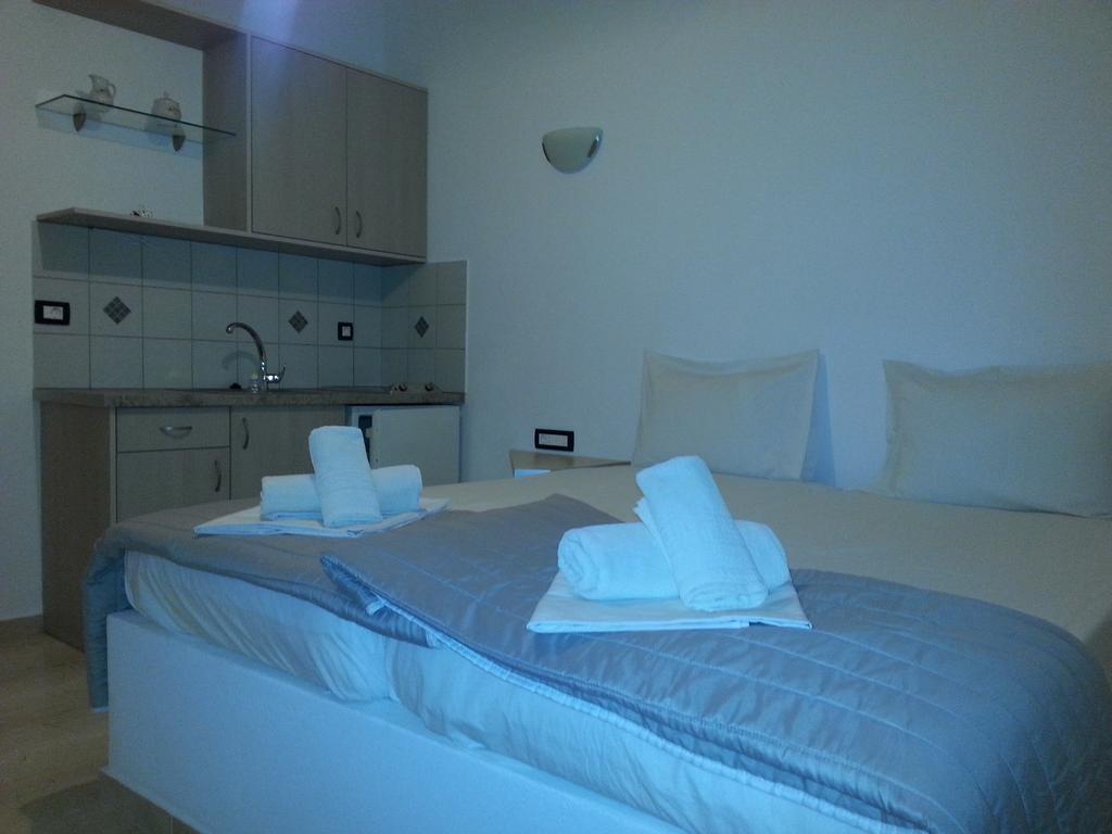 פריסה Katefiani Villas מראה חיצוני תמונה